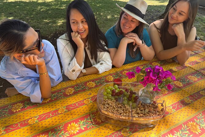 Snob Free Sonoma Plaza Walking Experience - The wine tasting at WALT Wines: what’s included, what costs extra