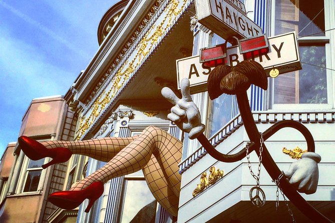 "Summer of Love" tour in Haight-Ashbury in French - Victorian houses as time machines: what you’ll notice as you walk