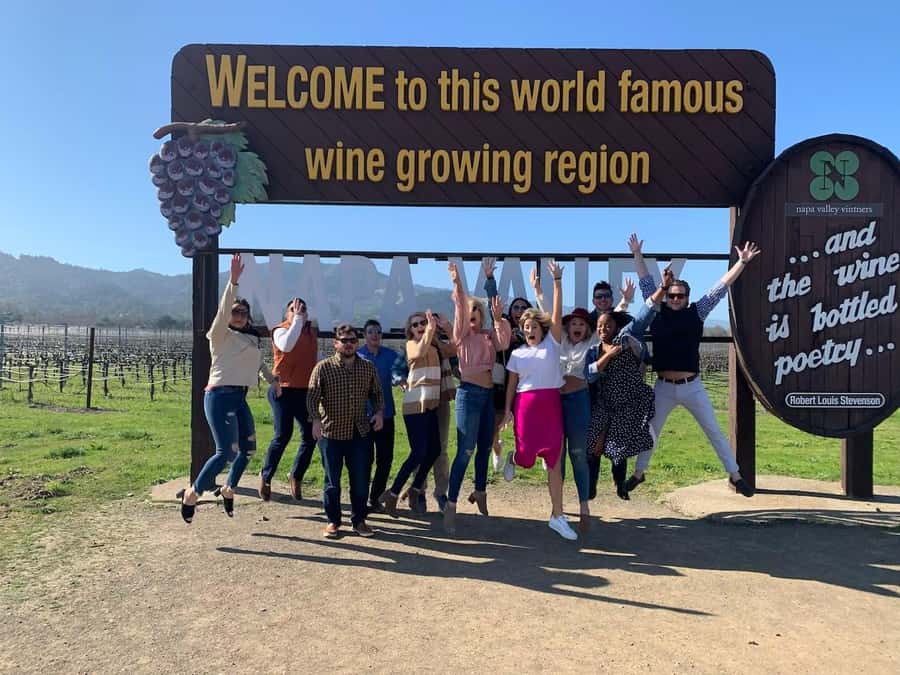 The Ultimate Napa & Sonoma Wine Tour - Sonoma Square lunch: two hours to eat, shop, or taste more